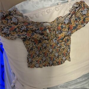 Urban Outfitters vintage crop top, size xs, worn once